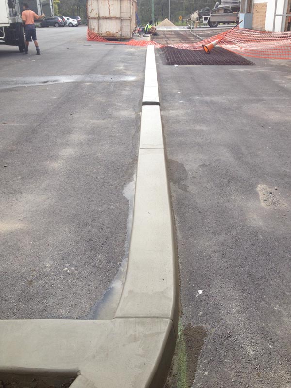 grey kerb