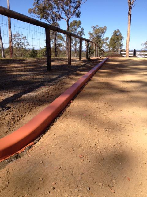 long red kerb