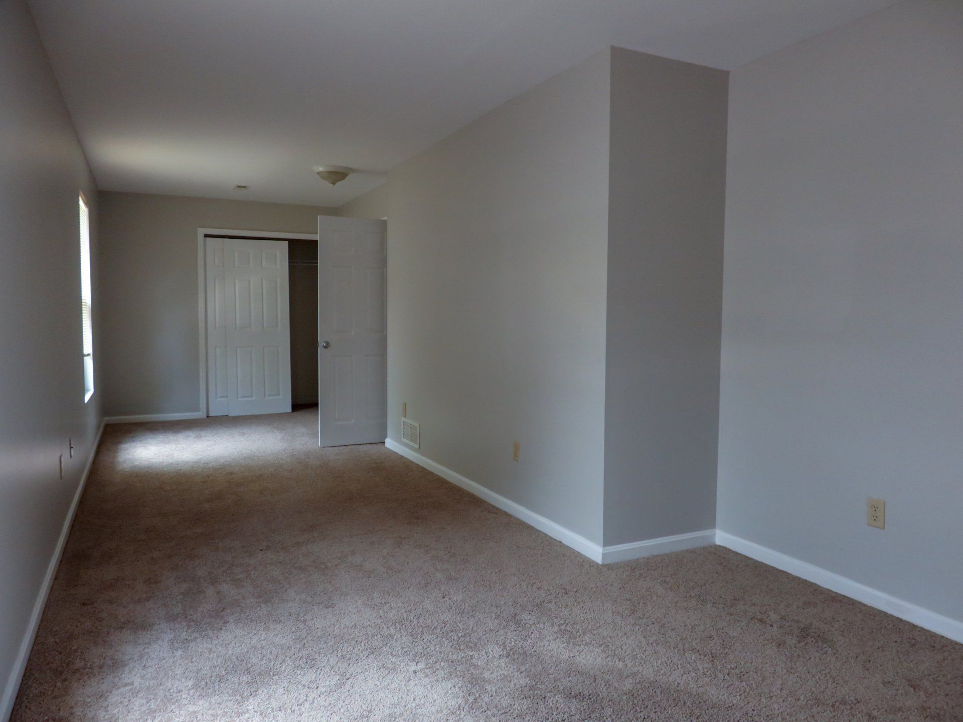 112 Ardmore bedroom 1