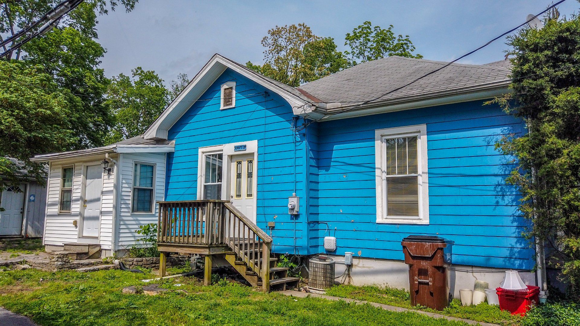 114 W Spring St back view