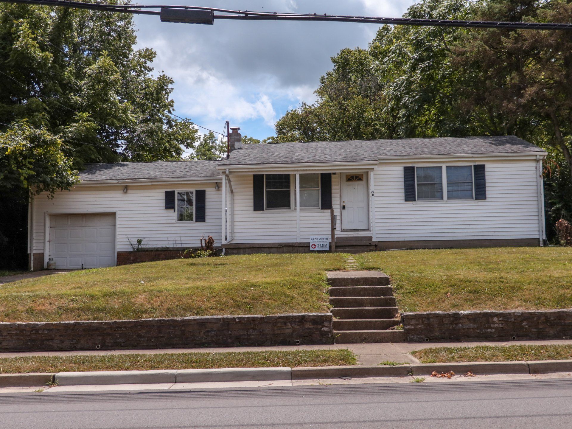 15 W Sycamore