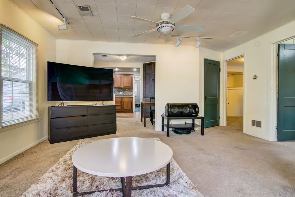 14 w withrow living room 2