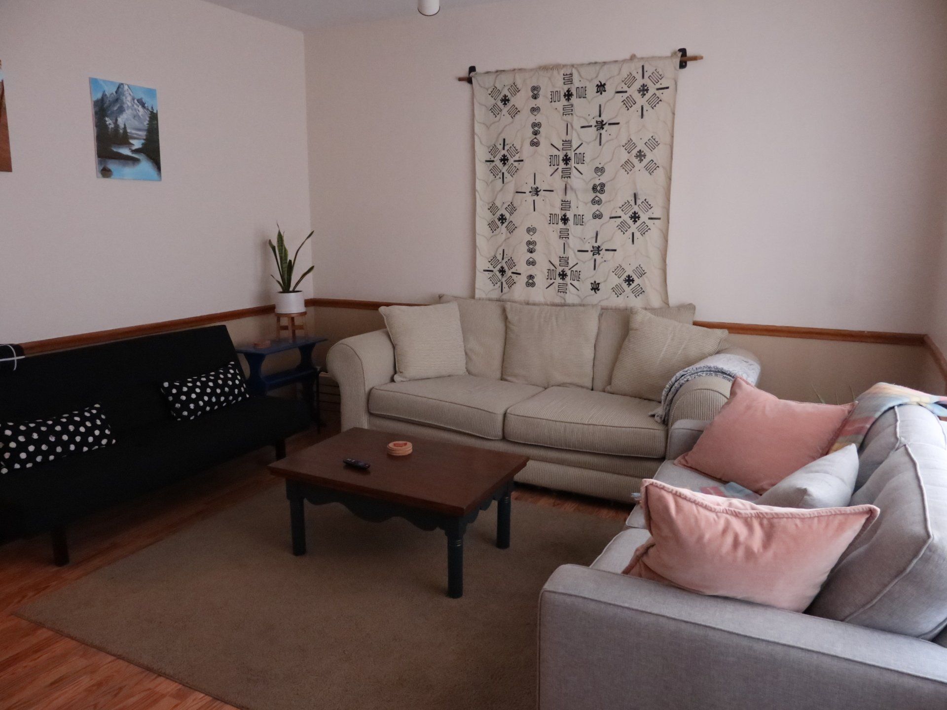 710 S Main Living room