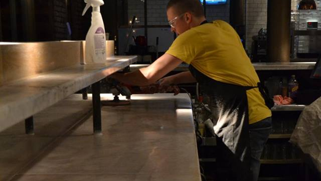 Marble Bar Top Cleaning