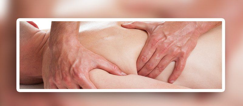 cairns sport and remedial massage man doing massage