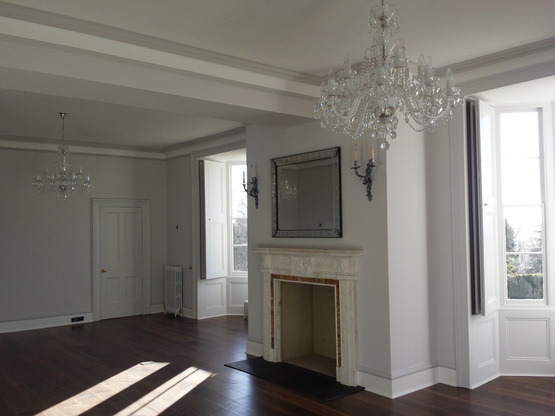 internal decoration in Cotswold with coving in matching colour to walls 