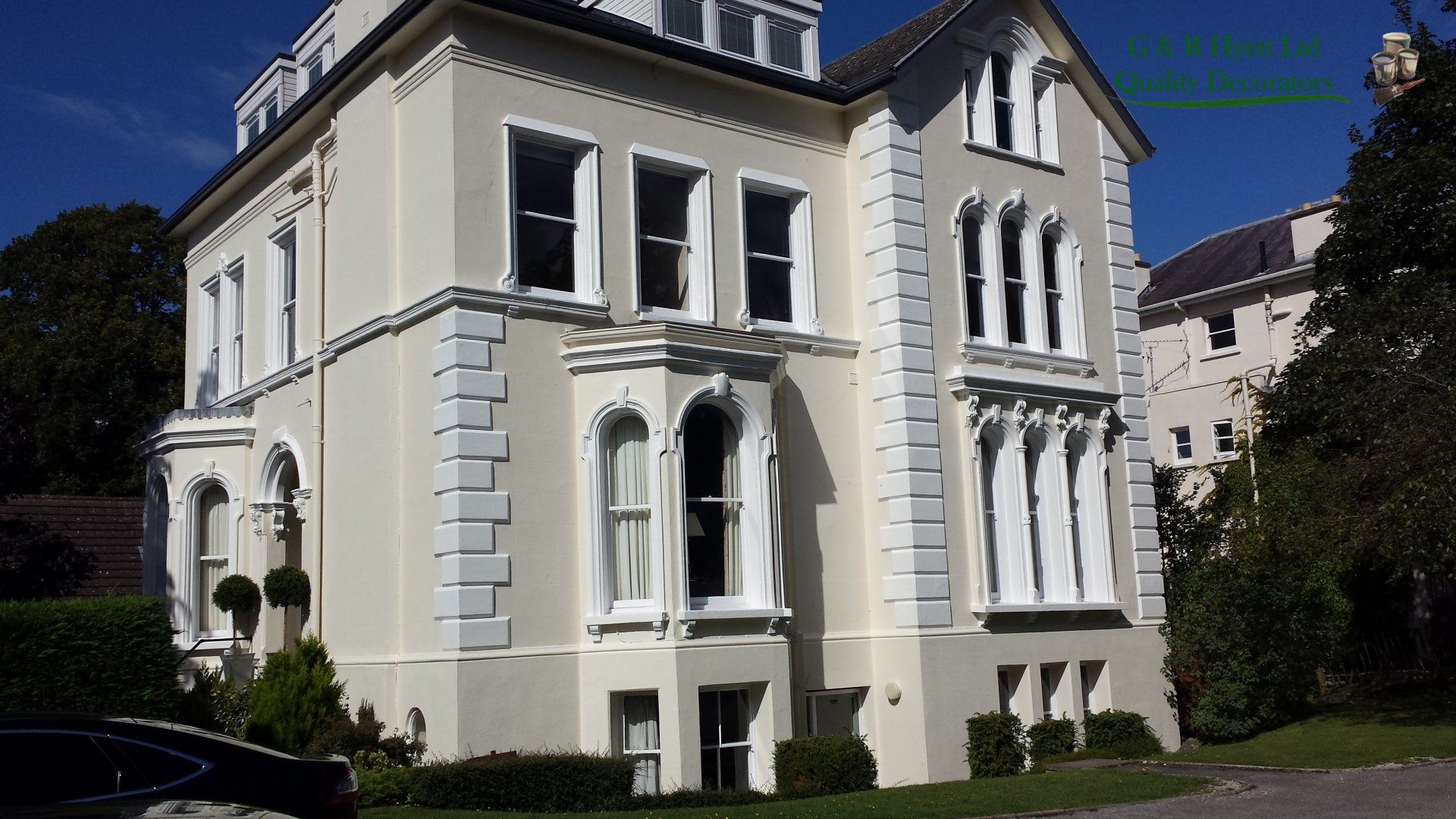 Exterior redecoration of large building in Cheltenham