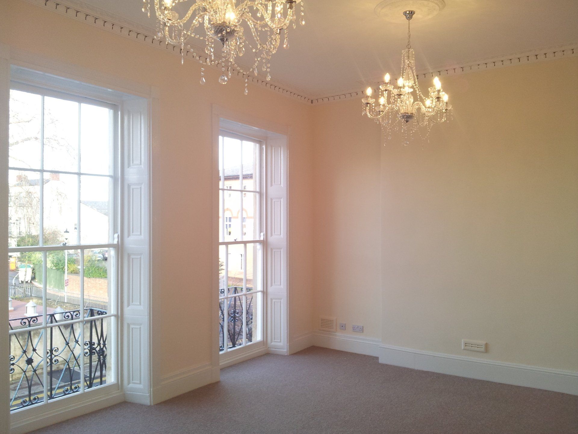 Completely redecorated flat in Cheltenham with decorative coving