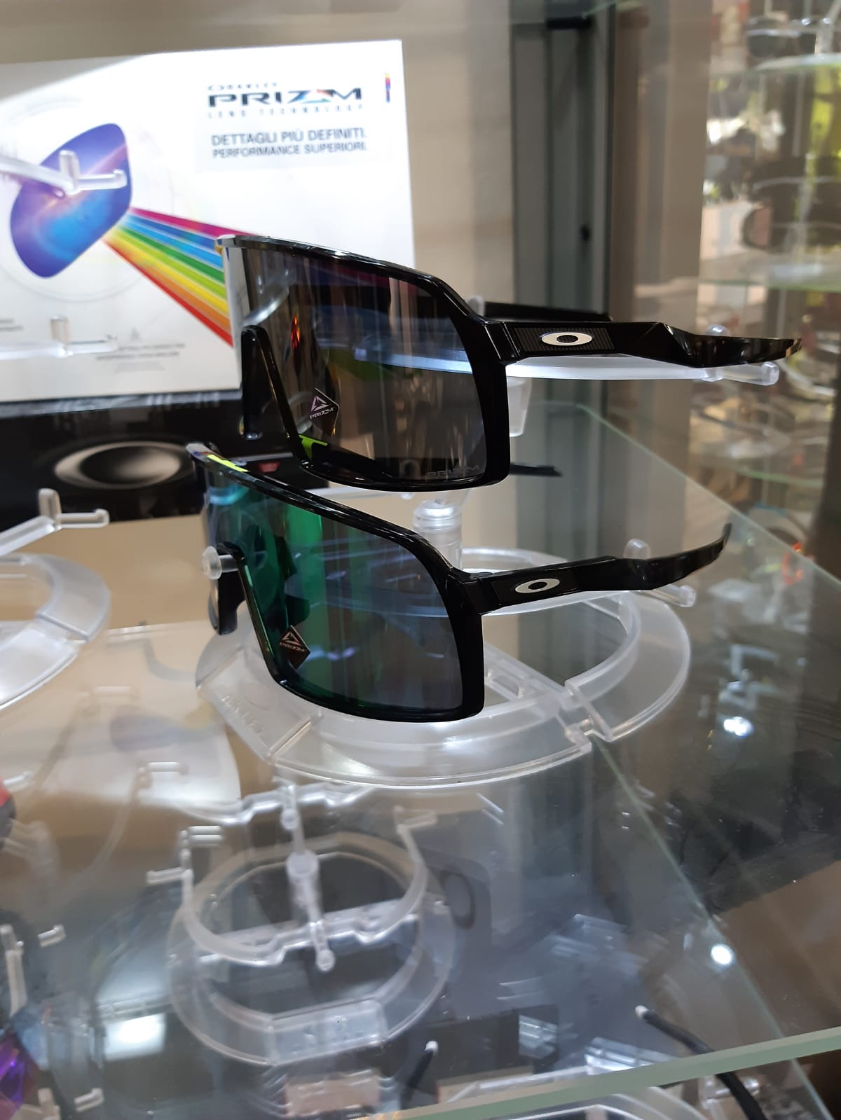 Occhialin Oakley