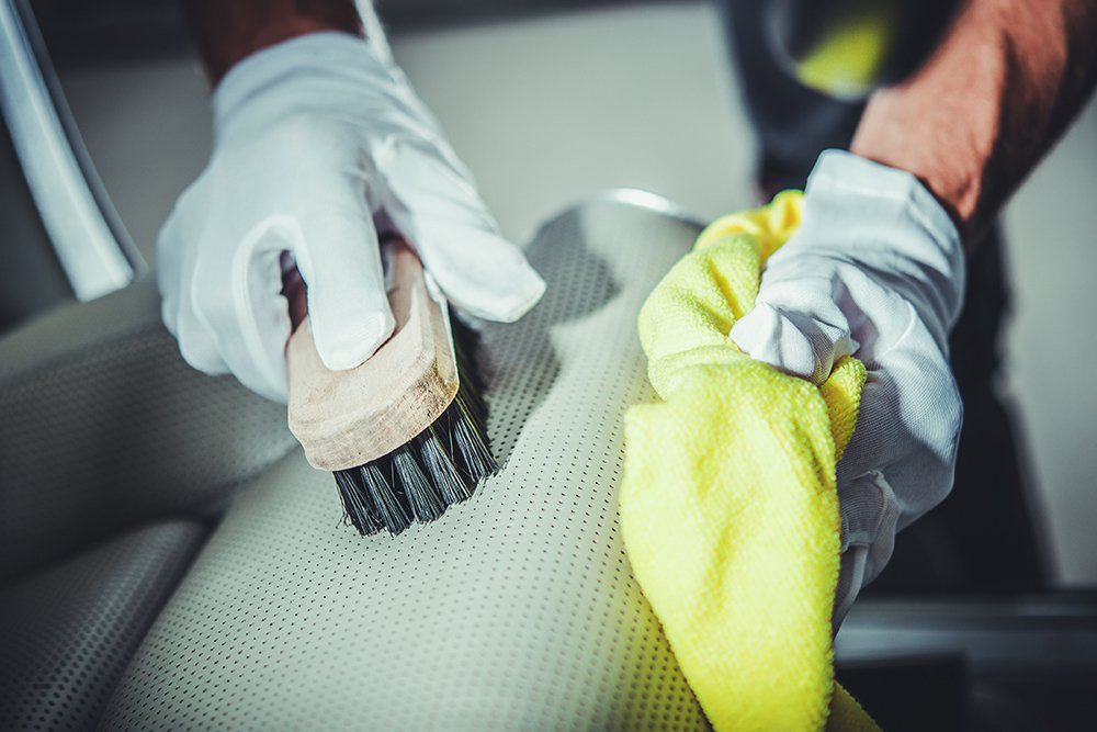 Trattamento pelle per interni auto