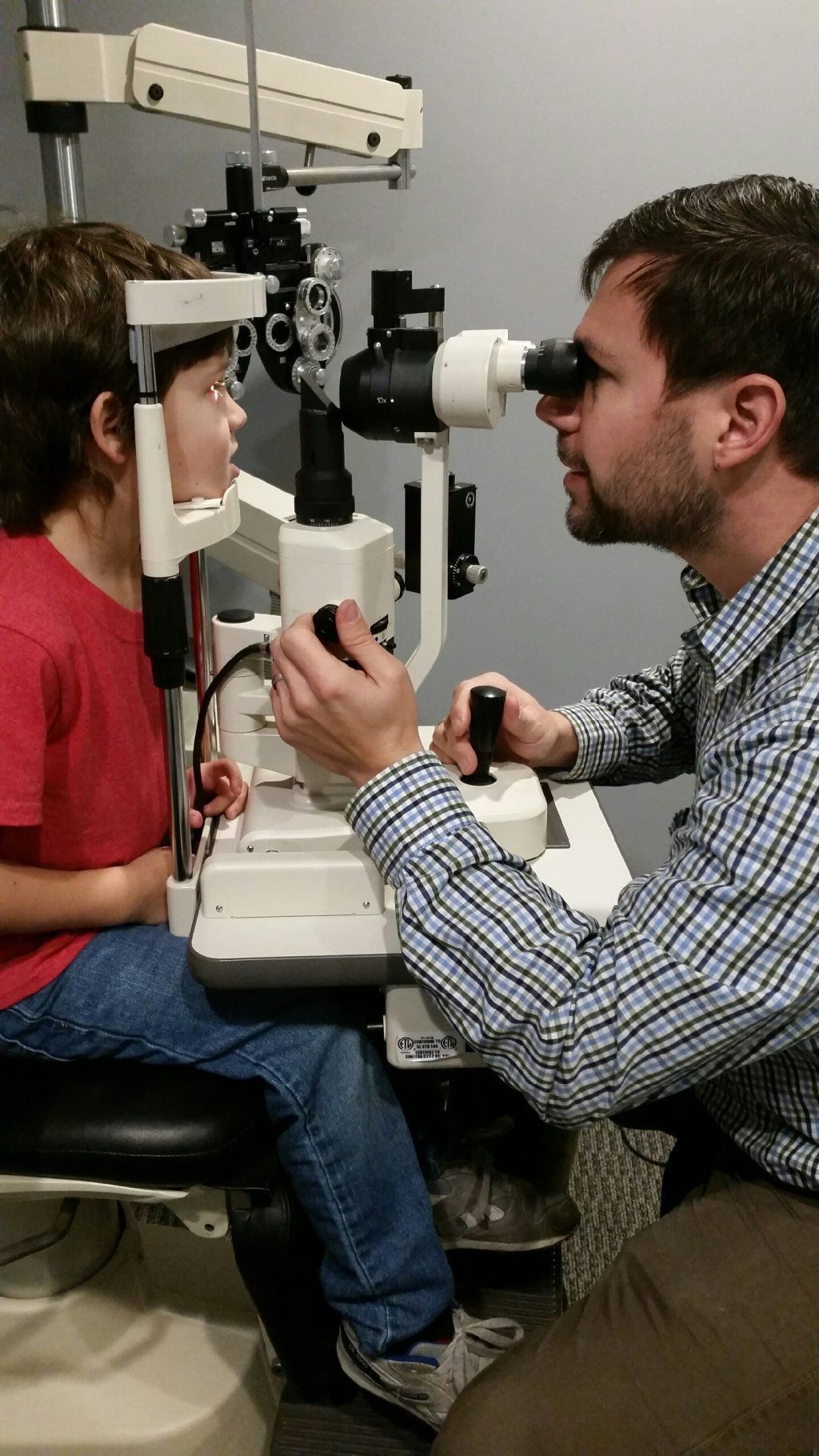 image-1194552-Santaeyeexam_007-jpg-315x233_new.jpg
