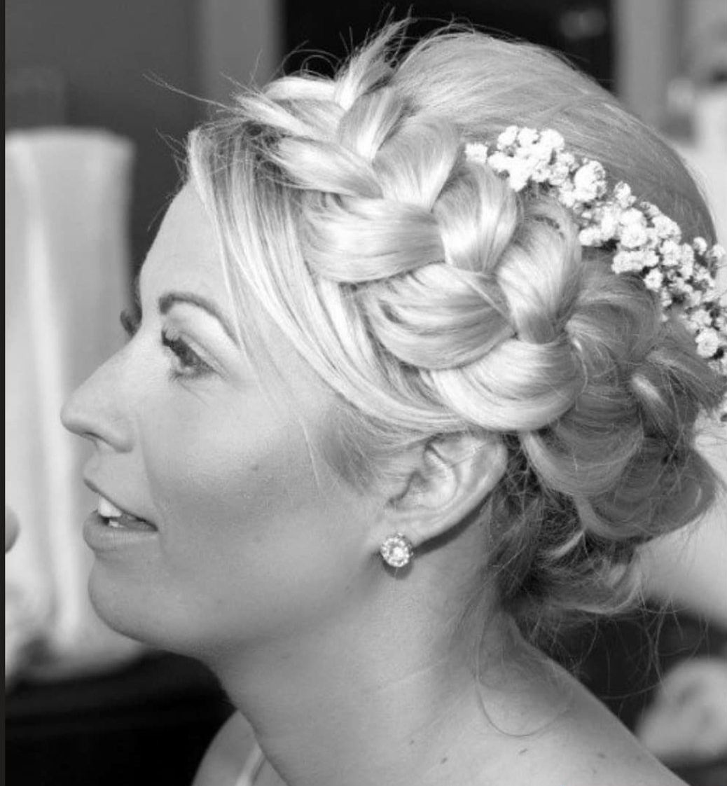 bridesmaids crown braid with flowers