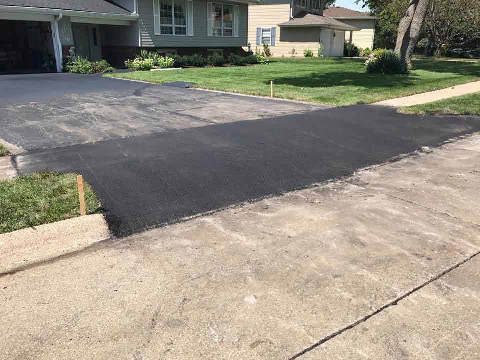 Commercial Road Repairs — Asphalt Roadside in Omaha, NE