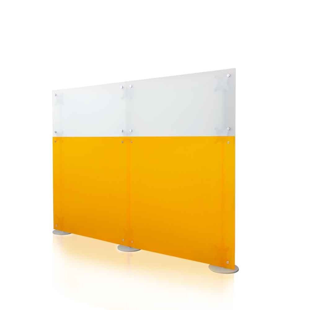 pannello divisorio lineare bianco e arancione