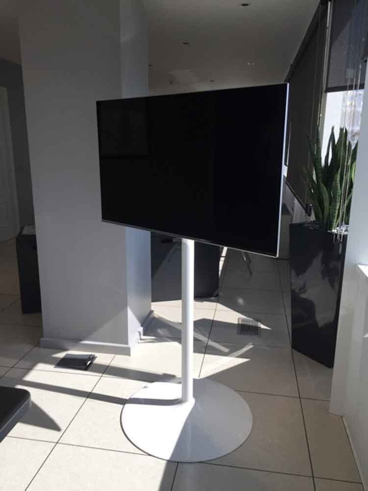 supporto per monitor linea design colore bianco lucido