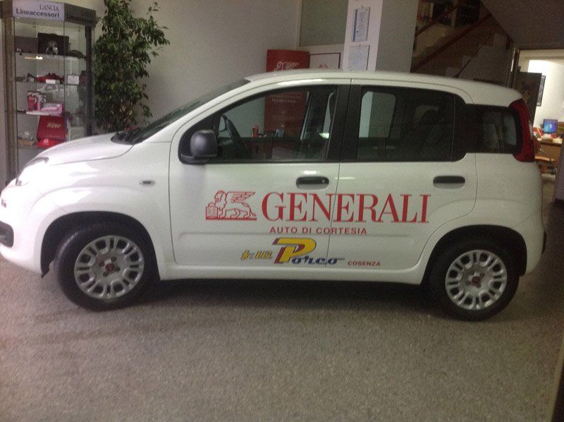 auto sponsorizzata