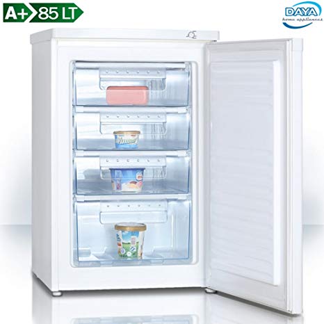 Congelatore verticale Daya bianco da 85 litri con lo sportello aperto, che mostra quattro cassetti trasparenti contenenti alimenti.