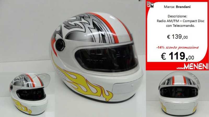 Radio AM/FM e lettore CD Brandani a forma di casco da motociclista con fiamme, in offerta al prezzo di €119,00.