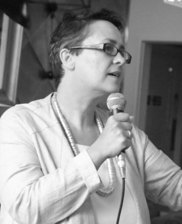 LOUISE HEDGES