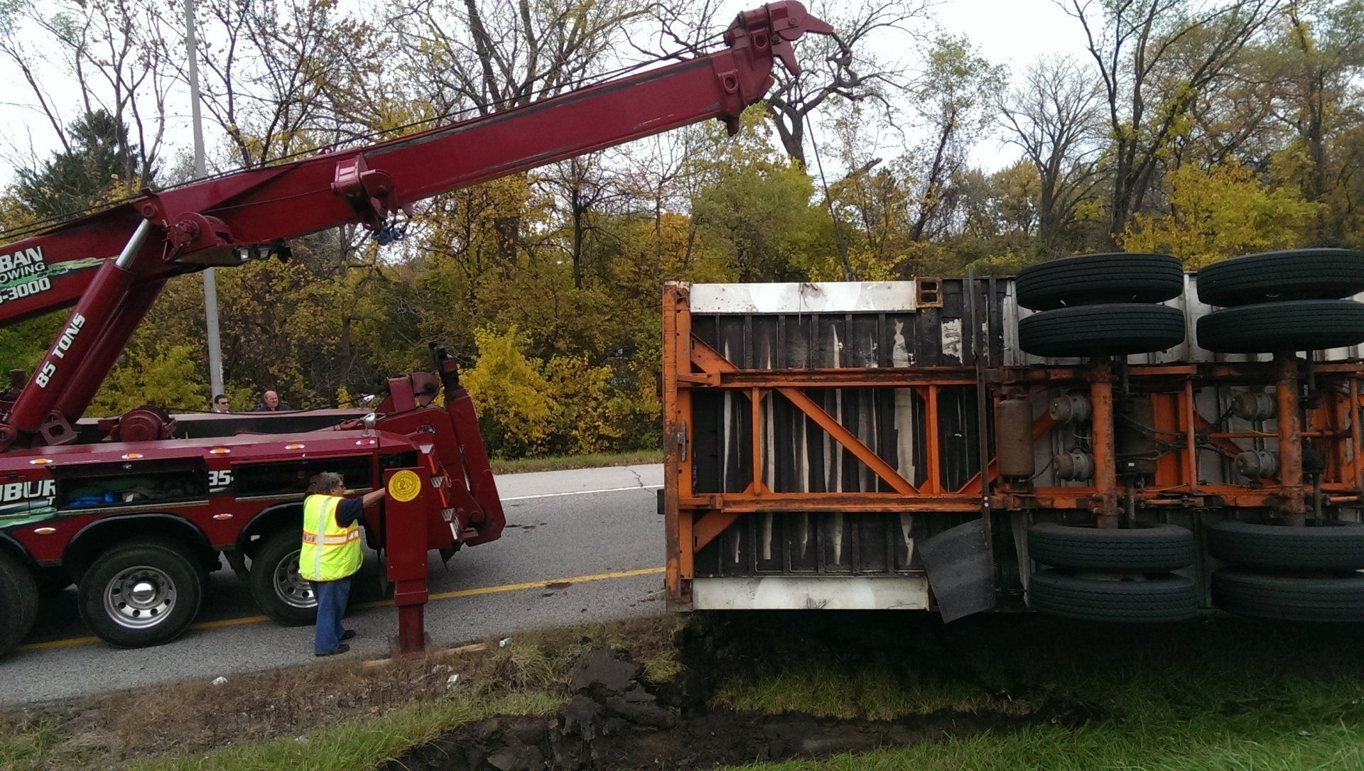 Road Accident - Towing a Truck on a Road Accident in Hazel Crest, IL