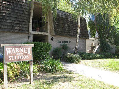 Warner Studios Apartments