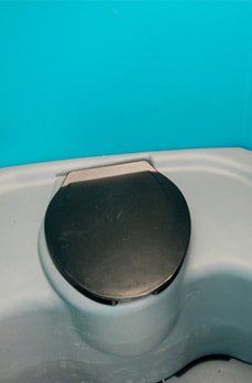 Toilet Seat And lid With A Soft-Close Function