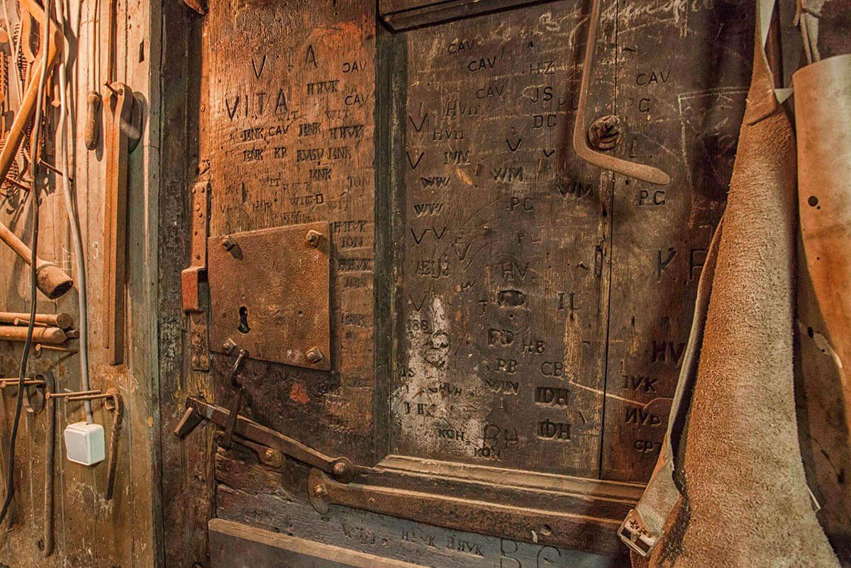 interior of smiths building