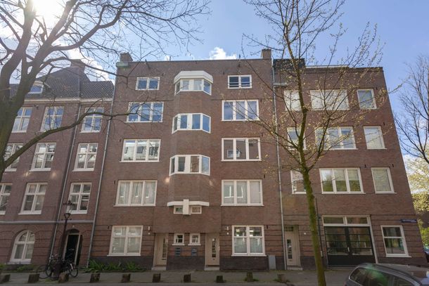 front view of building at Van Bossenstraat