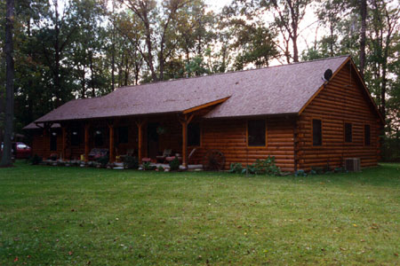 Brown Log House — Log Homes in  Wauseon, OH