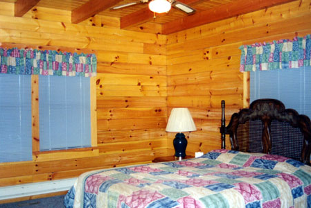 Bedroom — Log Homes in  Wauseon, OH