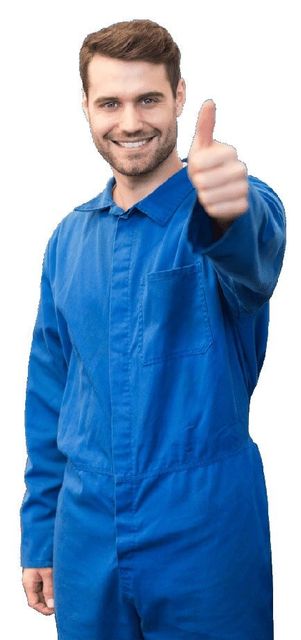 Cheerful mechanic - Rocci's Auto Collision in Morgan Hill, CA