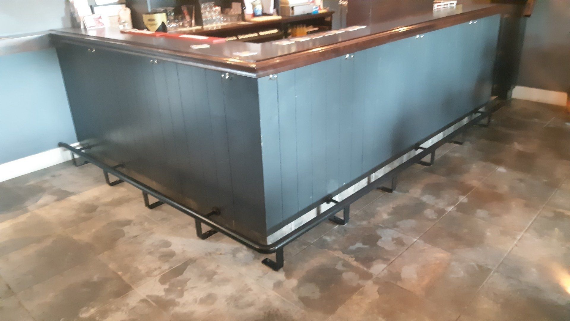 Bar/Pub Foot Rail
