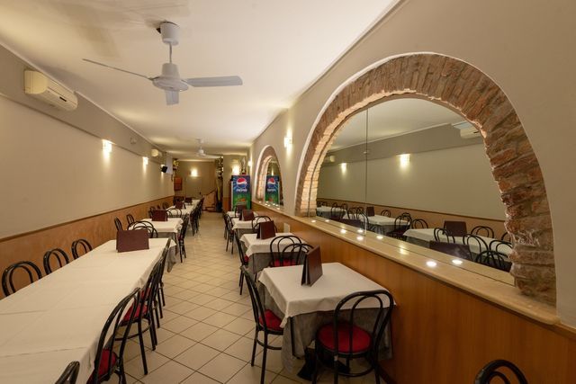 Pizzeria