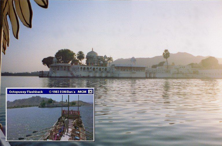 The ultimate Octopussy experience, your arrival by boat