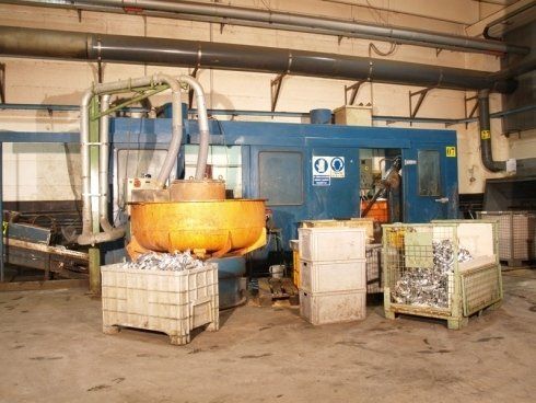 Macchinario per la lavorazione dei metalli