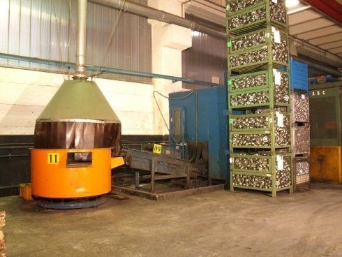 Macchinario per il trattamento dei metalli