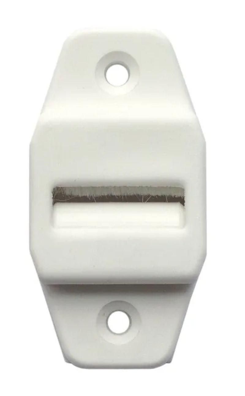 Dettaglio articolo in plastica per serrande