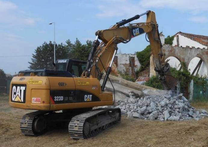 Cingolato per demolizioni civili
