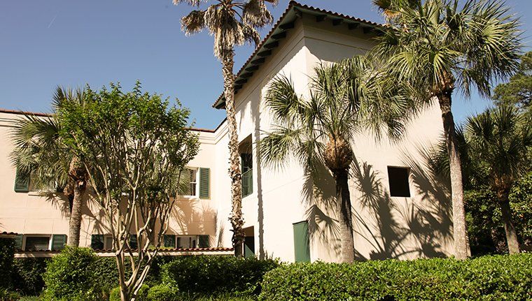 Dr. Olin Thompson Office Designed by Architect Darby McCloskey