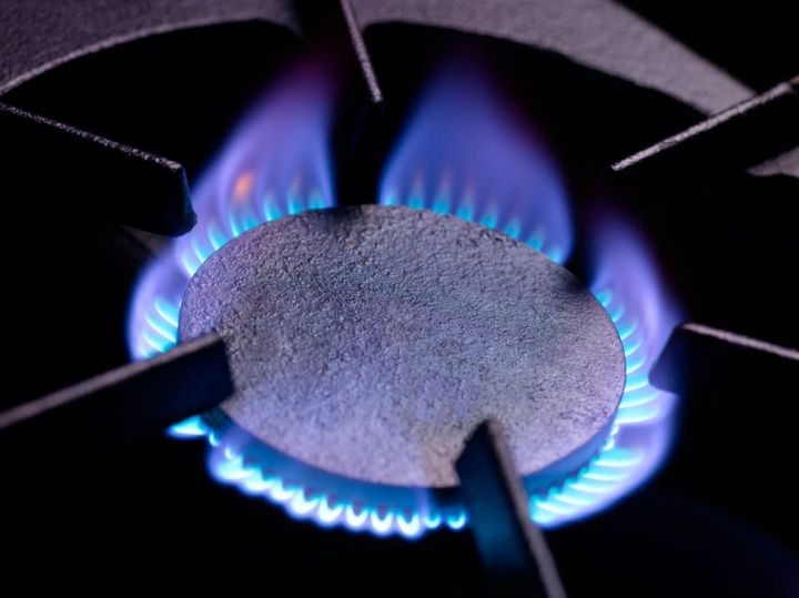 Gas