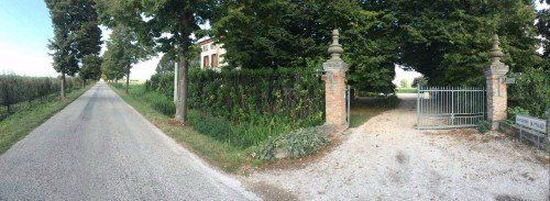 strada per arrivare all'agriturismo