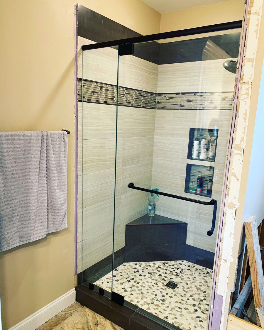 Shower Glass Door — Dundee, IL — Baker Glass Works, Inc.