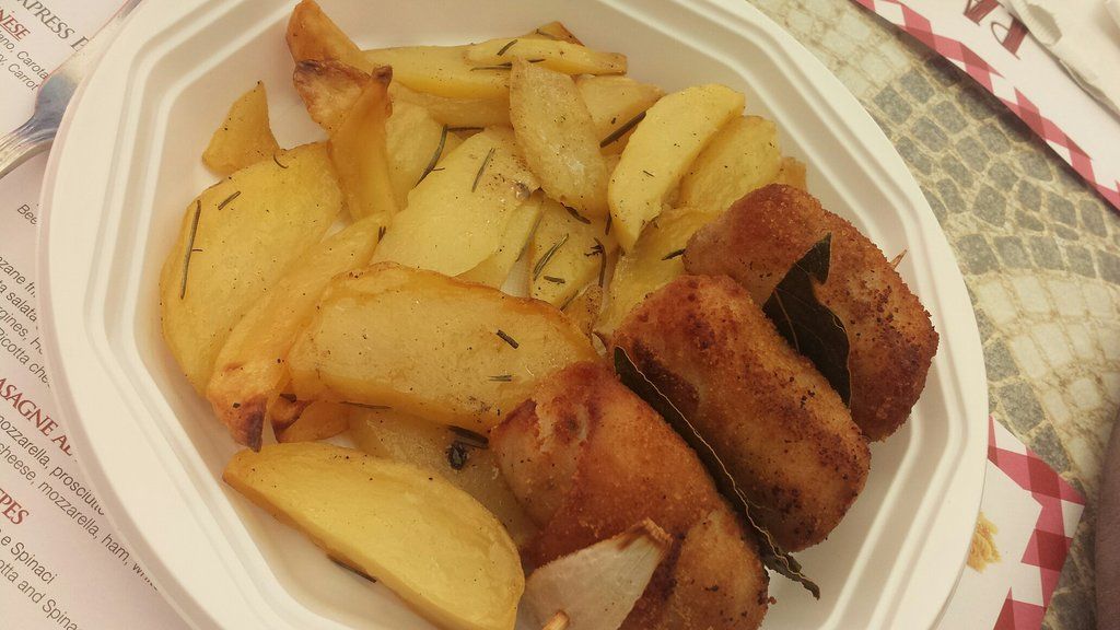 Sicilian roulades with baked potatoes