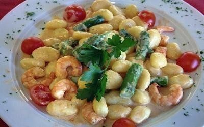 gnocchetti asparagi e gamberi