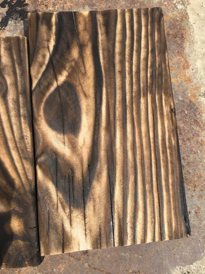Shou Sugi Ban | Douglas | Light | Geborsteld | Afgewerkt met Aqua-Proof Pro Wood Basic