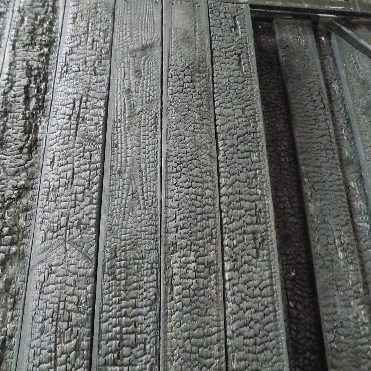 Shou Sugi Ban | Douglas | Heavy | Pas modifié | Sans finition