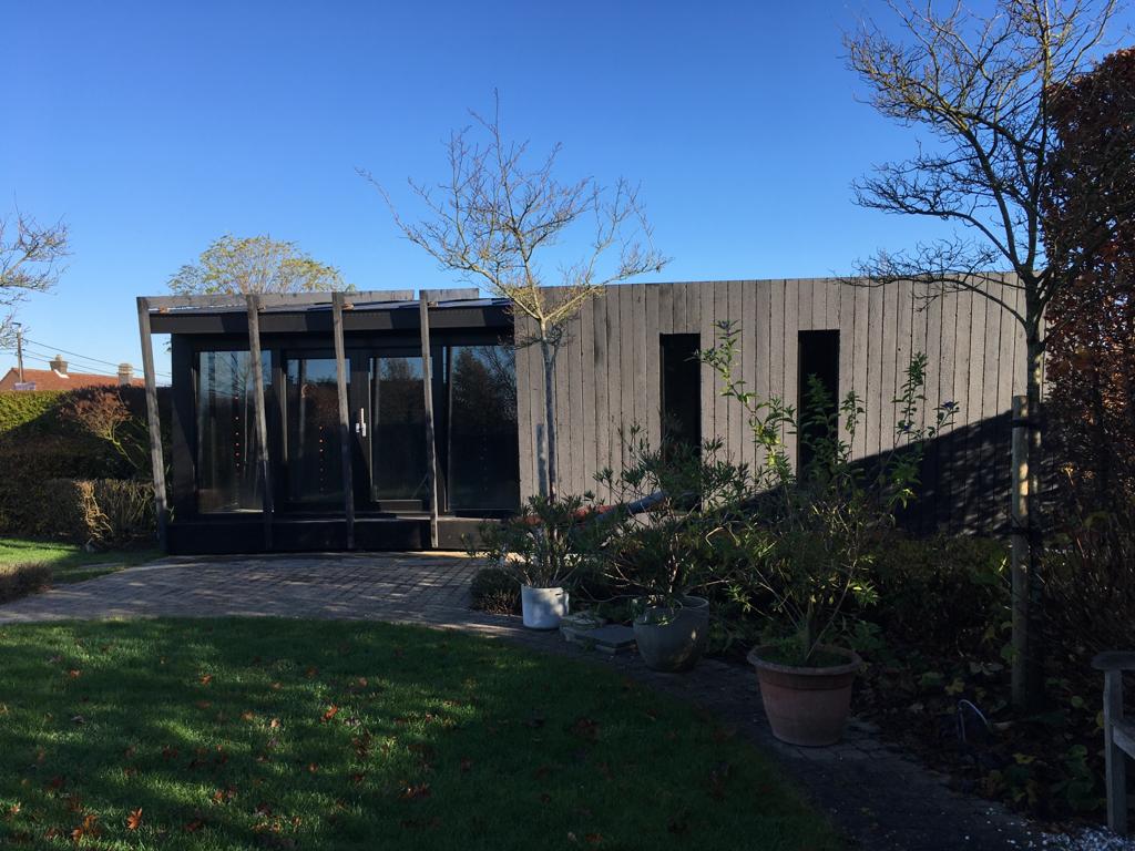 Referenz: Gartenpavillon mit Sauna, Moorsel, Belgien | Gartenpavillon mit Sauna | Moorsel | Belgien | Medium & Heavy | Nichts | Shou Sugi Ban Fix