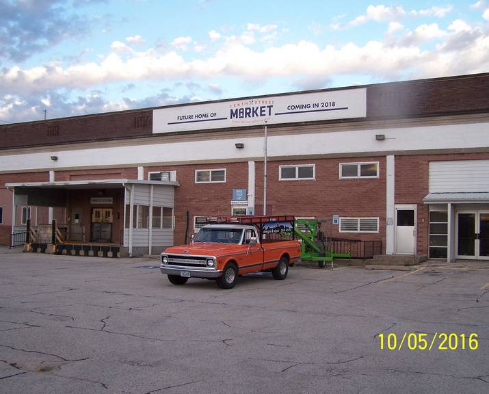 Store front sign - custom wood, aluminum & lighted signs in Council Bluffs, IA