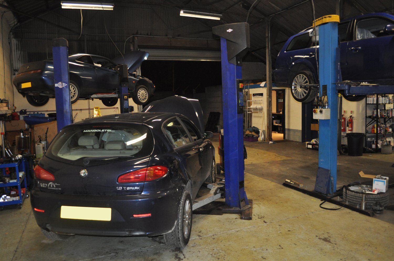 Car MOT in progress at Tomlinson Autos Ltd