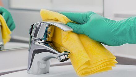 Bathroom cleaner